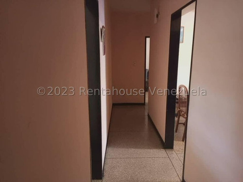Imagen 22 de 24 de Edificio Ubicado En La Avenida Brager, Cuatro Apartamento, Dos De Ellos De 108 Mtrs2 Y Dos De 84 Mtrs2, Piso 1 Y 2. En La Planta Baja Dispone De Cuatro Santa Maria Para Locales Comerciales