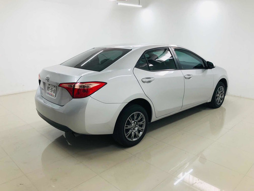Imagen 5 de 13 de Toyota Corolla 2017 1.8 Base Cvt