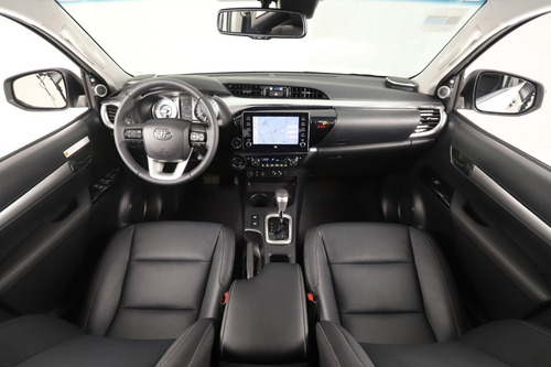 Imagen 14 de 14 de Toyota Hilux 4x4 Srx Automatica At 2.8