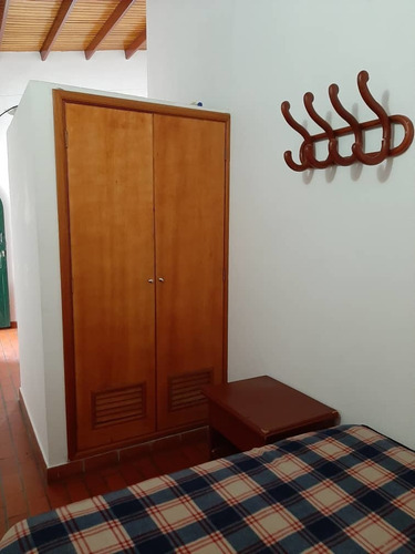 Imagen 8 de 11 de Apartamento Tipo Estudio Económico Persona Sola San Cristoba