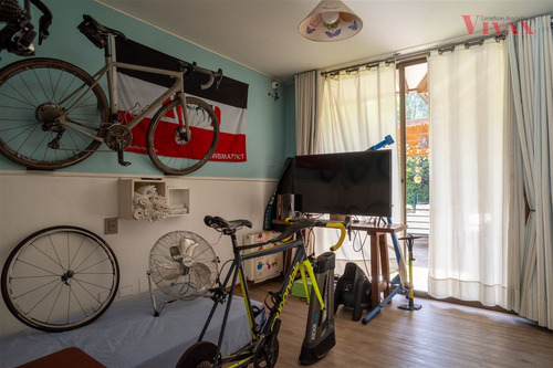 Casa En Venta De 5 Dorm. En Vitacura