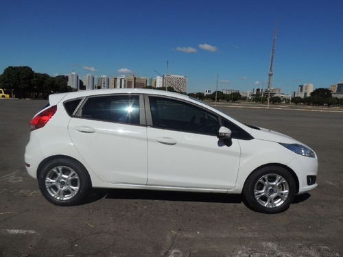 Ford New Fiesta 1.6 Automático 2015/15