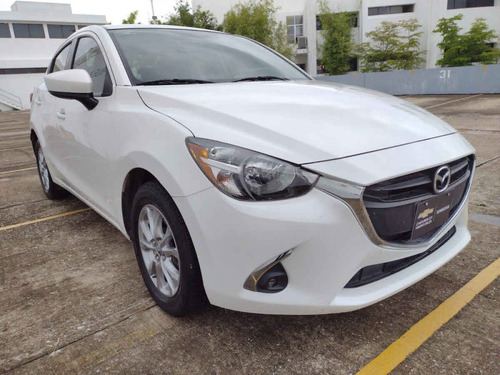 Imagen 8 de 12 de Mazda Mazda 2 2019 4p I Touring L4/1.5 Aut