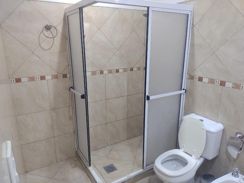 Ph En Venta - 2 Dormitorios 1 Baño - Cochera - 102mts2 - Ringuelet, La Plata