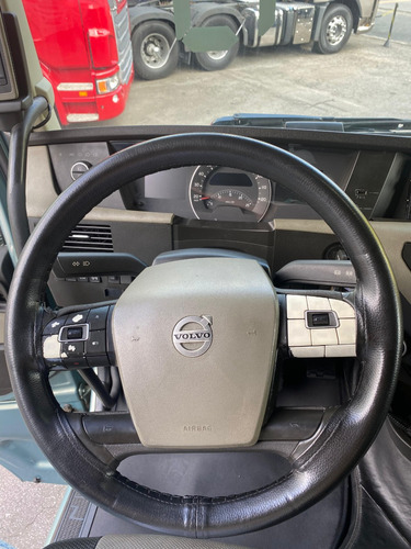 Volvo Fh 500 Xl 2015 6x2 - Rogério Caminhões