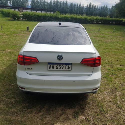 Imagen 5 de 9 de Volkswagen Vento 2.0 Tsi Gli 211cv App Connect + Nav 2016
