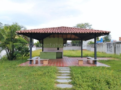 Imagen 21 de 30 de Casas En Venta En Urbanismo Privado Av. Intercomunal Cabudare Cod # 22-7152 Lida Y Moderna. Pide Tu Cita 412-1498654 Katty Vasquez Rentahouse Precio Negociable Y De Oportunidad! No Esperes Llama Ahora