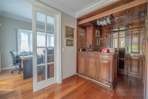Impecable Casa En Venta En Las Lomas De San Isidro