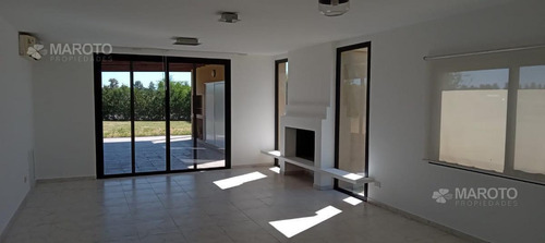 Imagen 5 de 20 de Casa En Venta Y Alquiler En El Canton - Maroto Propiedades