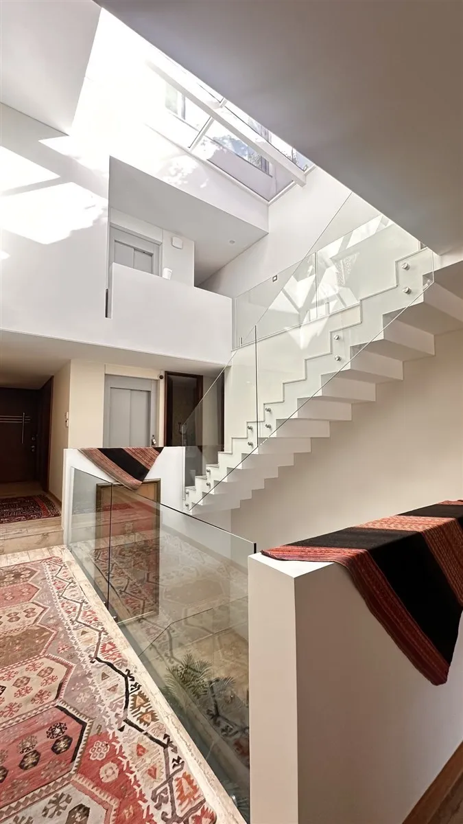 Imagen 2 de 30 de Departamento En Venta 6 Dorm. Piscina Jardín En Lo Barnechea
