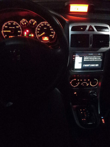 Imagem 10 de 15 de Peugeot 307 Sedan 2011 2.0 Presence Pack Flex Aut. 4p