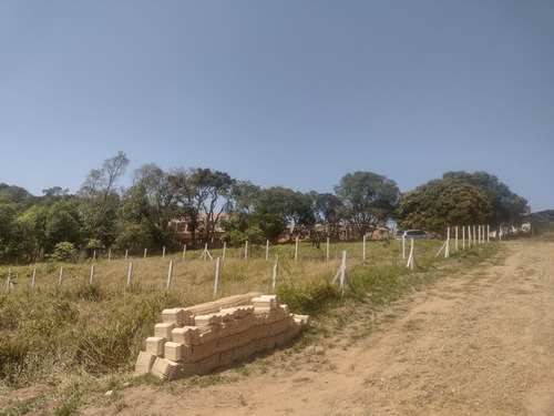 Imagem 3 de 4 de Terrenos De 1000 E 600 M2 Proximo Aos Comercios J02