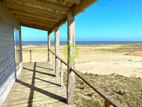 Ubicada En Pueblo Nuevo En Un Lugar Muy Tranquilo Y Con Una Vista Inmejorable