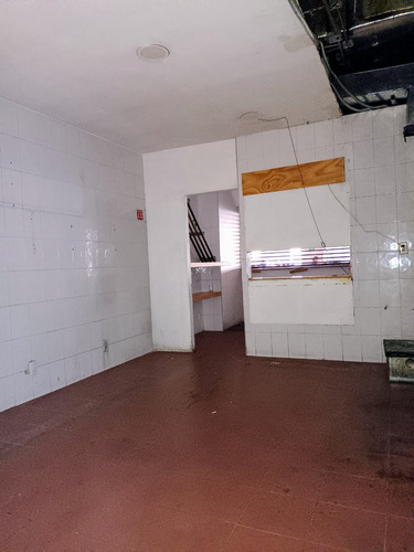 Rento Local 47 M2 En Área De Comida Rápida C. Comercial
