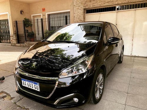 Imagen 1 de 15 de Peugeot 208 1.6 5p Allure 2016