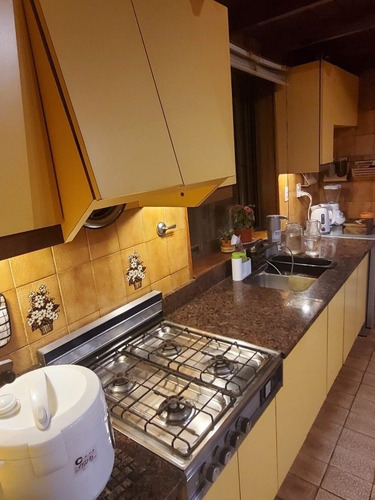 Imagen 7 de 13 de Dueño Vende Departamento Semipiso De Epoca. Listo Para Vivir