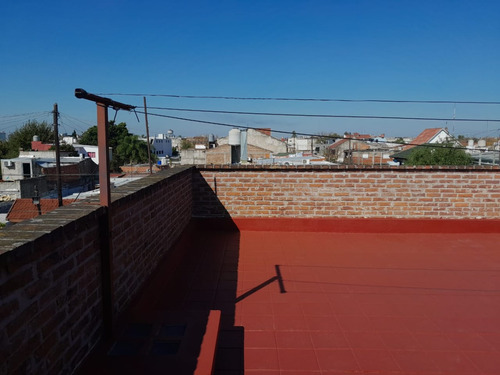 Venta. Monoambiente Con Entrepiso, Al Frente. Excelente Oportunidad!