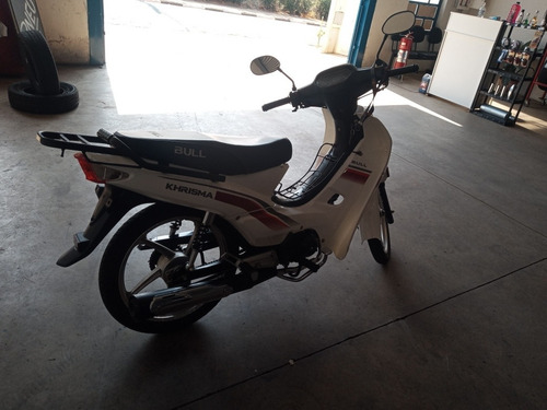 Imagem 4 de 7 de Bull Khrisma 50cc