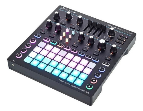Novation Circuit Mono Station Controlador