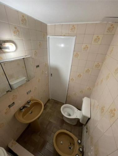 Imagen 7 de 12 de Ph En Venta De 2 Ambientes Con Patio En Sarandi Oportunidad