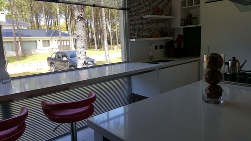 Imagen 22 de 30 de Casa 5 Ambientes. Primera Calidad. Pinamar Norte