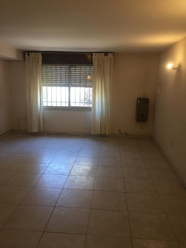Imagen 4 de 12 de Venta Departamento 3 Dormitorios - B° General Paz - Oportunidad!