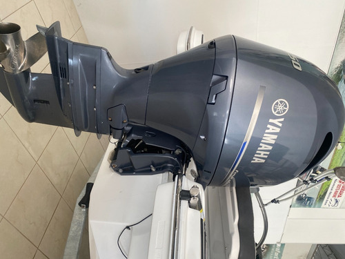 Imagem 6 de 12 de Lancha Focker 240 Com Yamaha 150 Hp