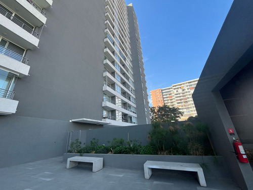 Arrienda Departamento En Ñuñoa - Calle Crescente Errazuriz