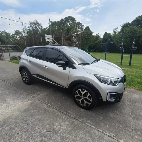 Renault Captur 2.0 Intens Automática