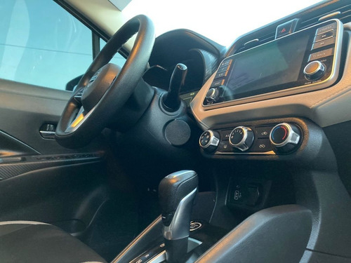 Imagen 12 de 15 de Nissan Versa Advance, 2020