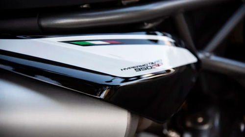 Imagen 5 de 25 de Ducati Hypermotard Sp - 0km