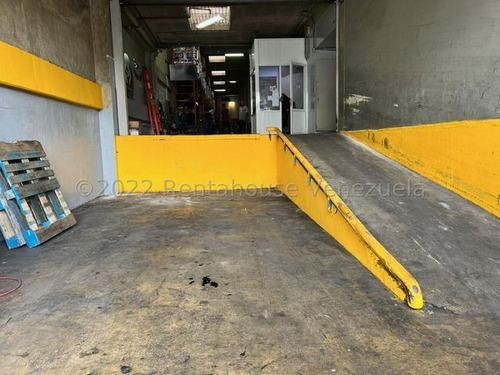 Imagen 7 de 30 de Venta De Estupendo Edificio En Prado De María / Gc 22-28408