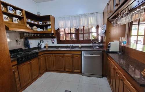 San Miguel - Exclusiva Propiedad - Con Consultorio, Oficina O Departamento Independiente Con Baño