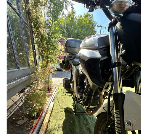 Yamaha Fz25, Impecable