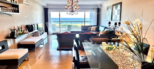 Imagen 6 de 22 de Apartamento En Torre Lobos Frente A Playa Brava, 3 Suites Y Servicio - Punta Del Este Brava