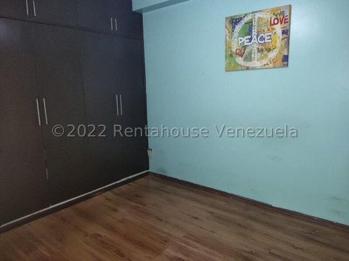 Imagen 5 de 28 de Gustavo Zavala Rentahoue 22-15481