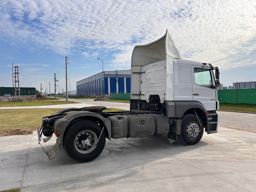 Mercedes Benz Axor 1933 Tractor 2008