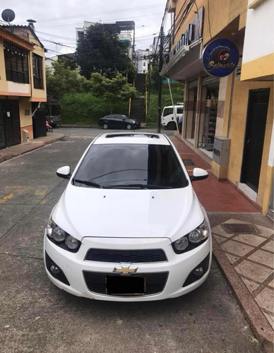 Chevrolet Sonic 1.6 Lt 4 p