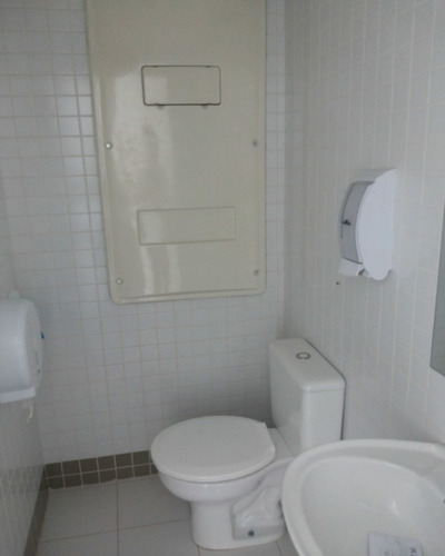 Imagem 4 de 8 de Sala Comercial Em Macaé - Com023 - 32069899