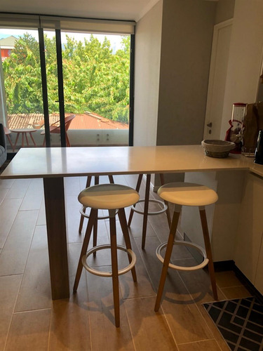 Departamento En Venta De 1 Dorm. En Centro De Pucón