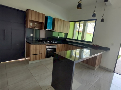 Casa Nueva En Pedregal De Las Fuentes, Jiutepec Morelos.