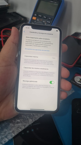 iPhone 11 De 128gb Blanco 100% Americano Bateria Al 73% (Usado)