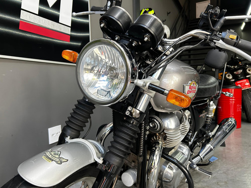 Royal Enfield Interceptor 2021 - Revisada - Com Acessórios