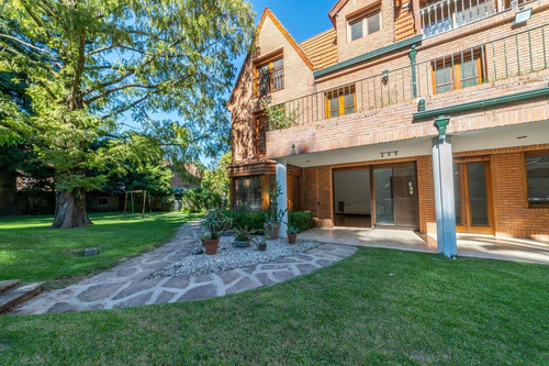 Imagen 16 de 30 de Venta/alquiler Imponente Casa En La Lucila Partido De Vicente Lopez - A Metros Del Río