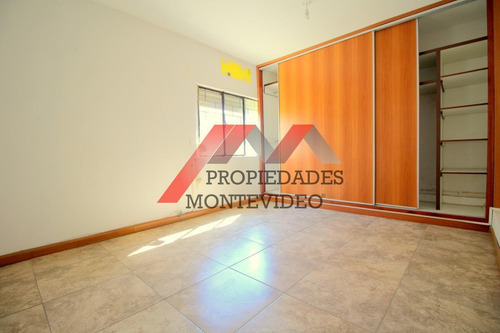 Apartamento En Venta - 2 Dormitorios - Peréz Castellanos