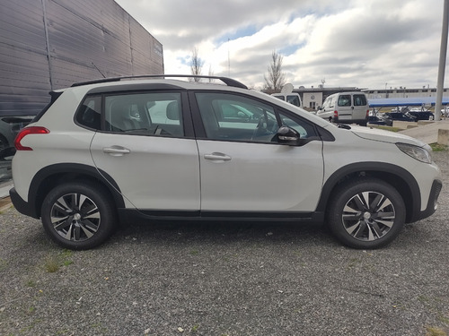 Imagen 4 de 7 de Puegeot 2008 Sport 1.6 Tiptronic 165cv Gaulois Peugeot (gd)
