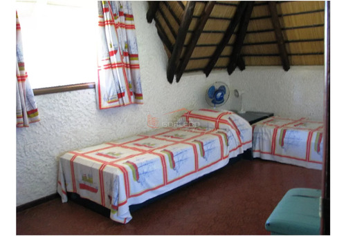 Alquiler Anual De Casa En Punta Del Este - U$s 2.100