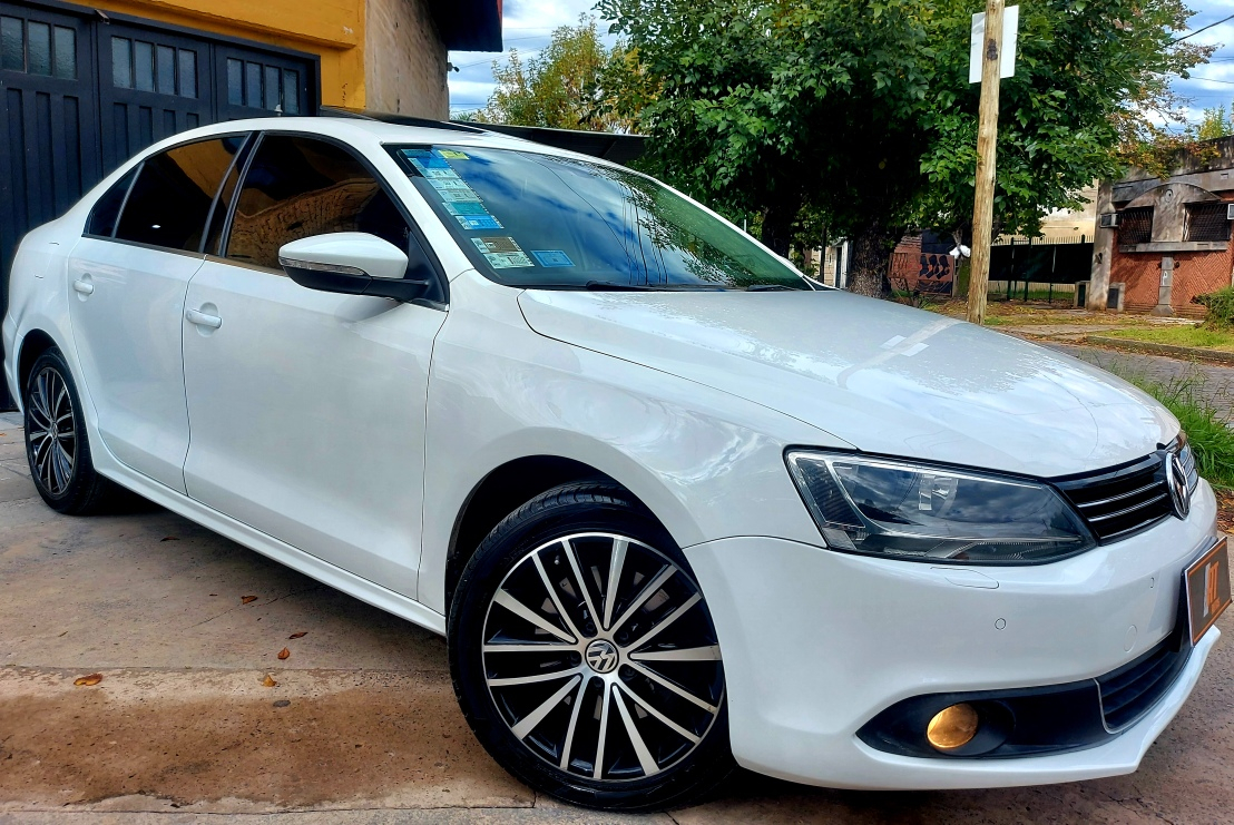 Volkswagen Vento 2.0 Sportline Tsi 200cv Dsg