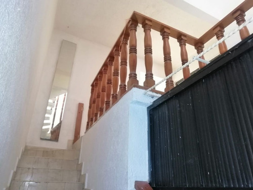 Imagen 9 de 15 de En El Corazón De La Ciudad; Hazte De Esta Casa Con Local Co