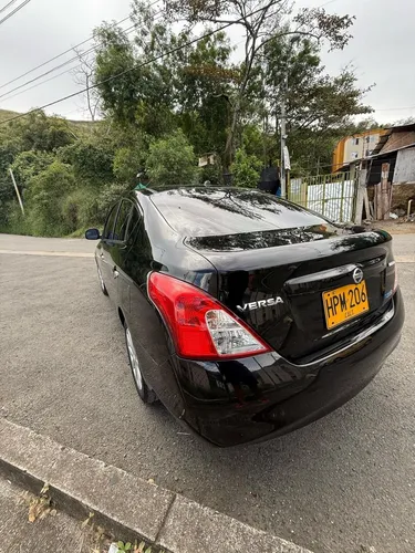 Nissan Versa 1.6 Advance